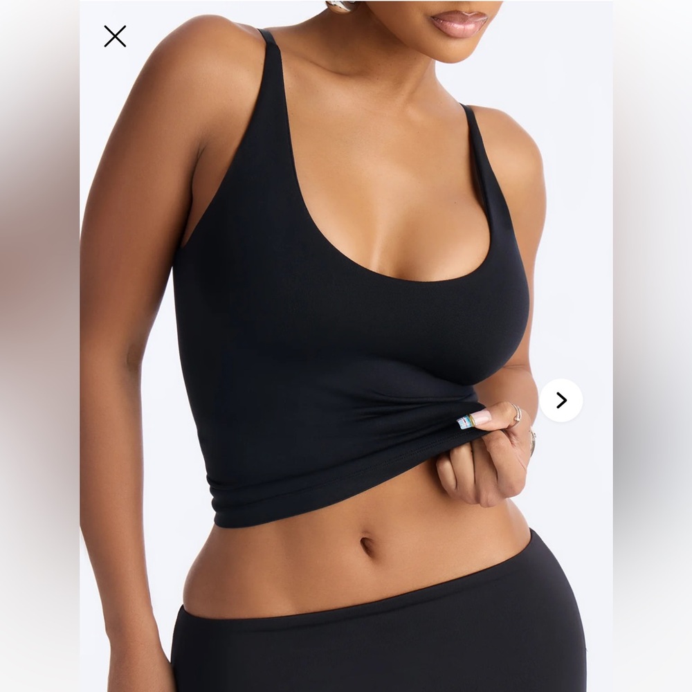 Seamless Smooth Double Lined Scoop Neck Cami Top - Black